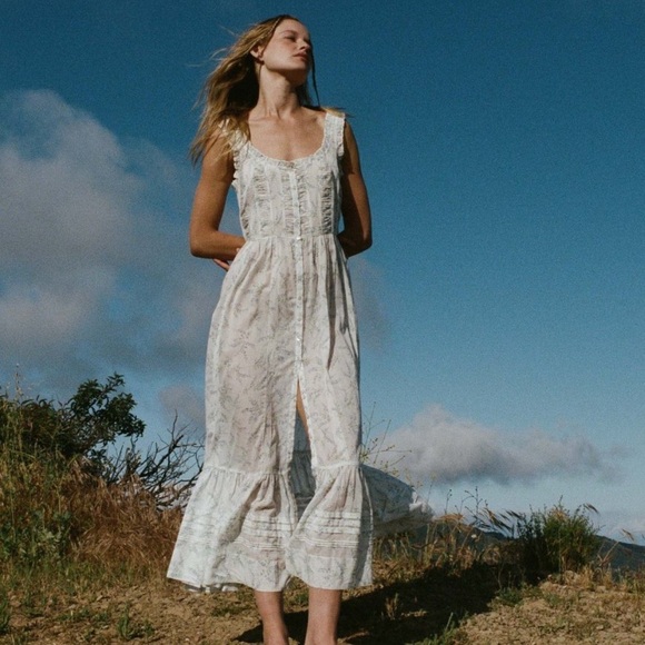 Doen Dresses & Skirts - Doen Claribelle Cotton Midi Dress Blanc Bluebell Ballad